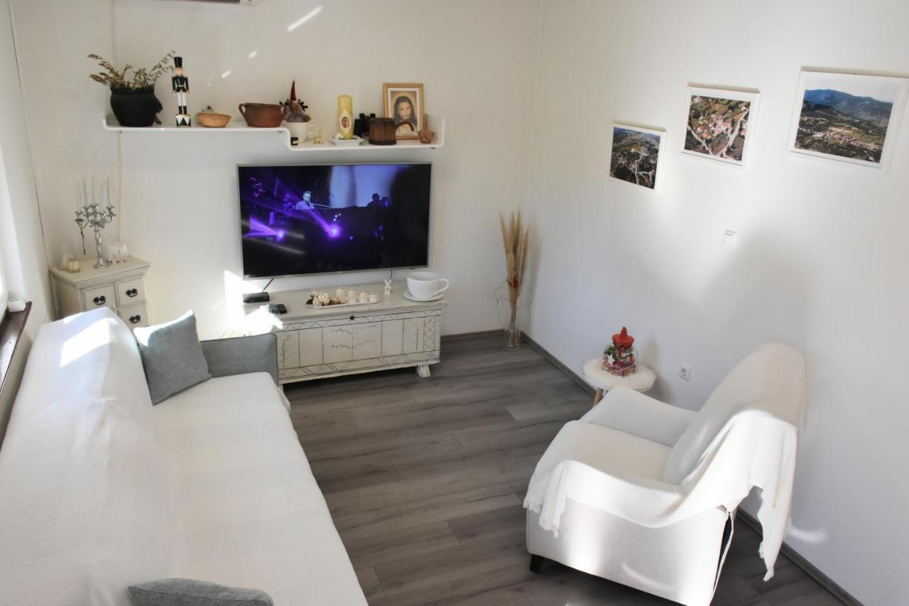 Villa Marie With Pool, Two Bedrooms For 4+2Kids Cavoglave Ngoại thất bức ảnh