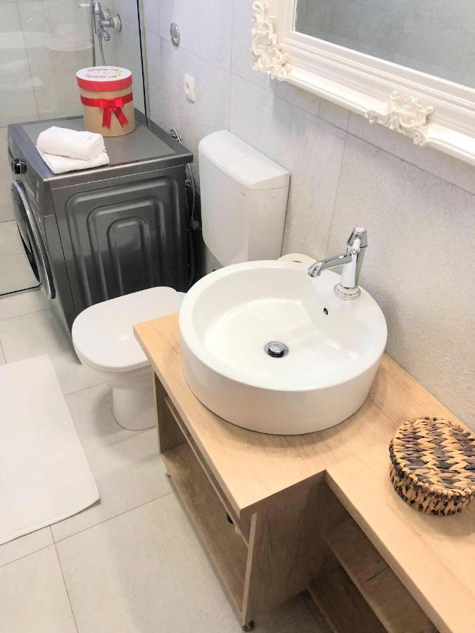 Villa Marie With Pool, Two Bedrooms For 4+2Kids Cavoglave Ngoại thất bức ảnh
